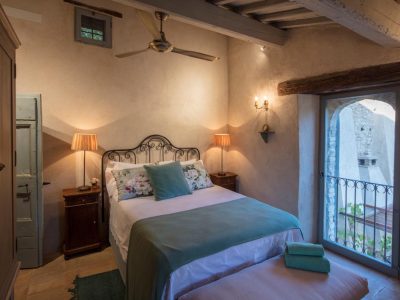 BEDROOM 2 - BED AREA